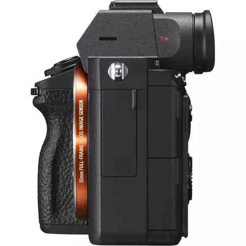Sony α7 III Mirrorless Camera with FE 28-70mm f/3.5-5.6 OSS Lens
