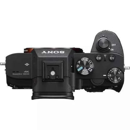 Sony α7 III Mirrorless Camera with FE 28-70mm f/3.5-5.6 OSS Lens